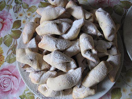 Mámorító havasi kifli dióval töltve