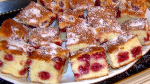 Meggyes pite