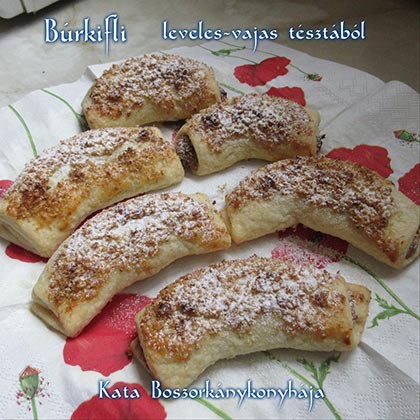 Búrkifli leveles-vajas tésztából