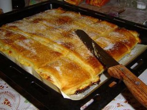 Piskóta jellegű finom túrós