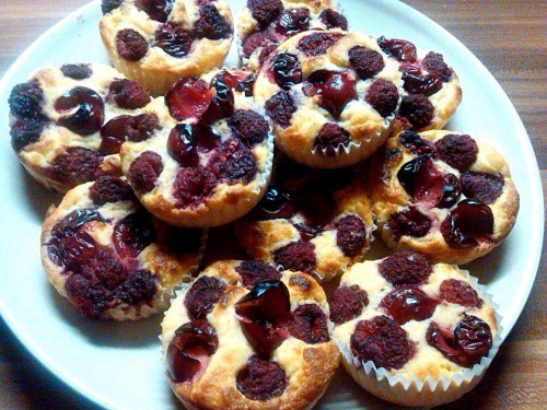 Málnás meggyes muffin
