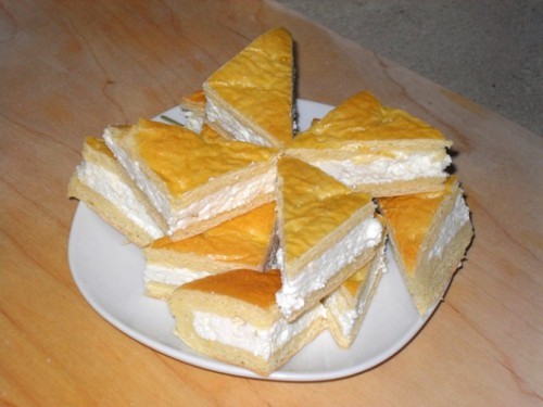 Pehelykönnyű túrós pite