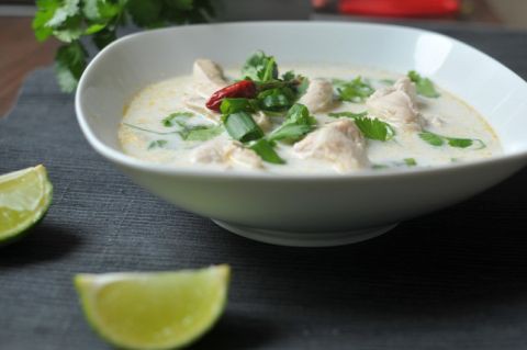Kókusztejes thai csirkeleves