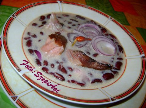 Csülkös paszulyleves