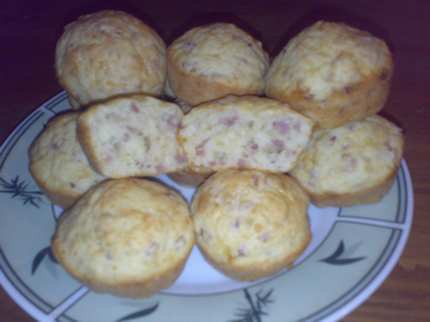 Sonkás-sajtos muffin