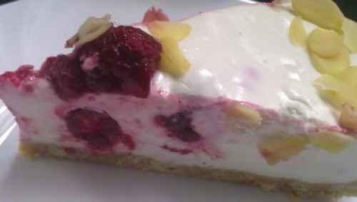 Gyümölcsös sajttorta